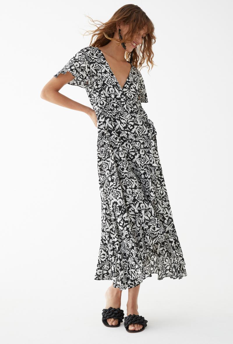Long wrap dress White and black<br />(<strong>I blues</strong>)